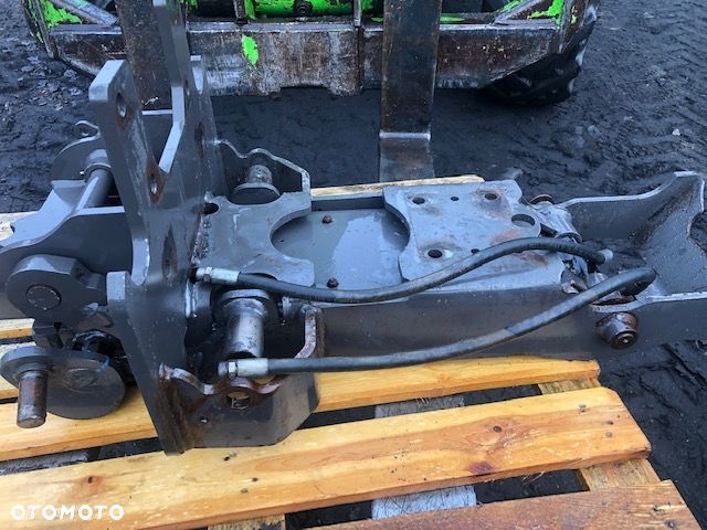 Massey Ferguson - Zaczep Hitch - Hydrauliczny Dolny - 1