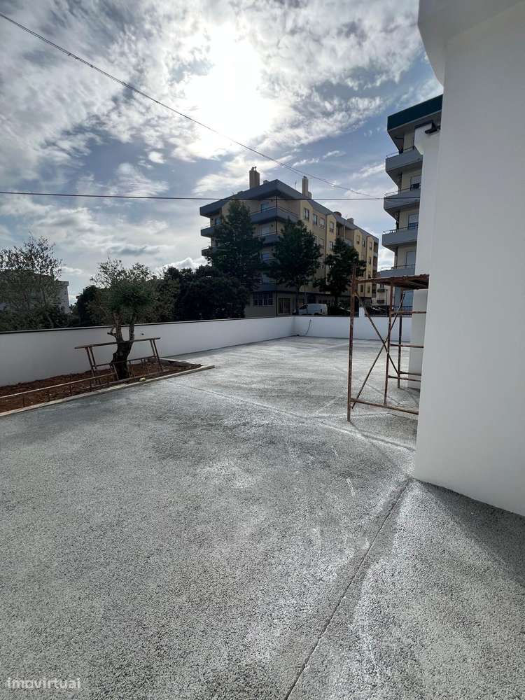 Moradia T2 Pronta a Habitar no Centro de Fátima - Preço Negociável-7