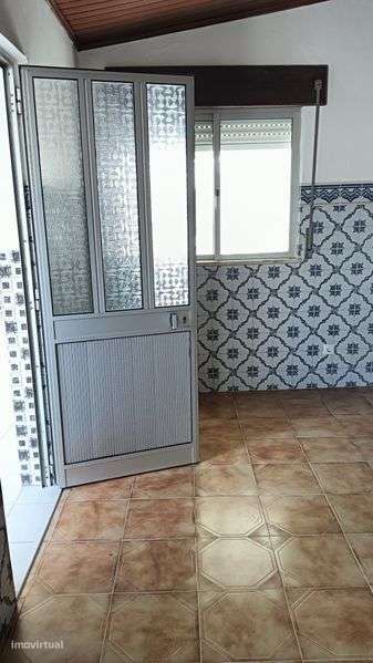 Arrenda se moradia - Grande imagem: 4/7