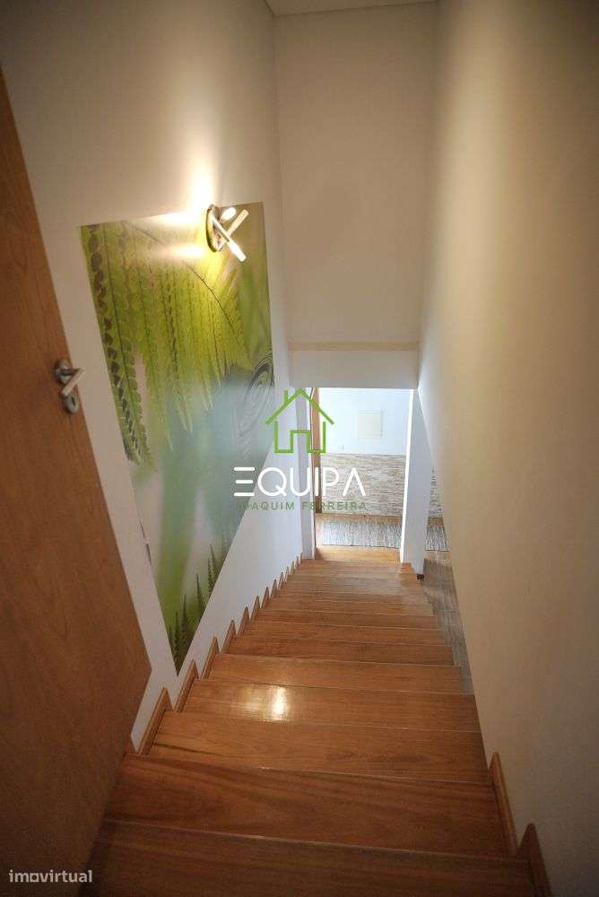 MORADIA ISOLADA T3+T2-23