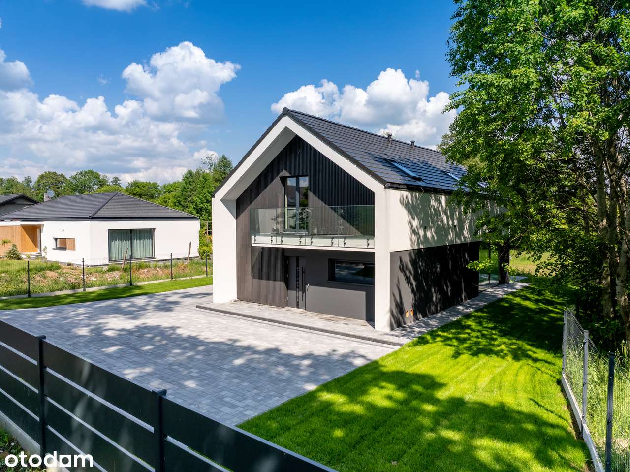 Nowoczesny DOM PREMIUM, 16 arów, fotowoltaika, pompa ciepła, NOWY - Pełny obrazek: 2/20
