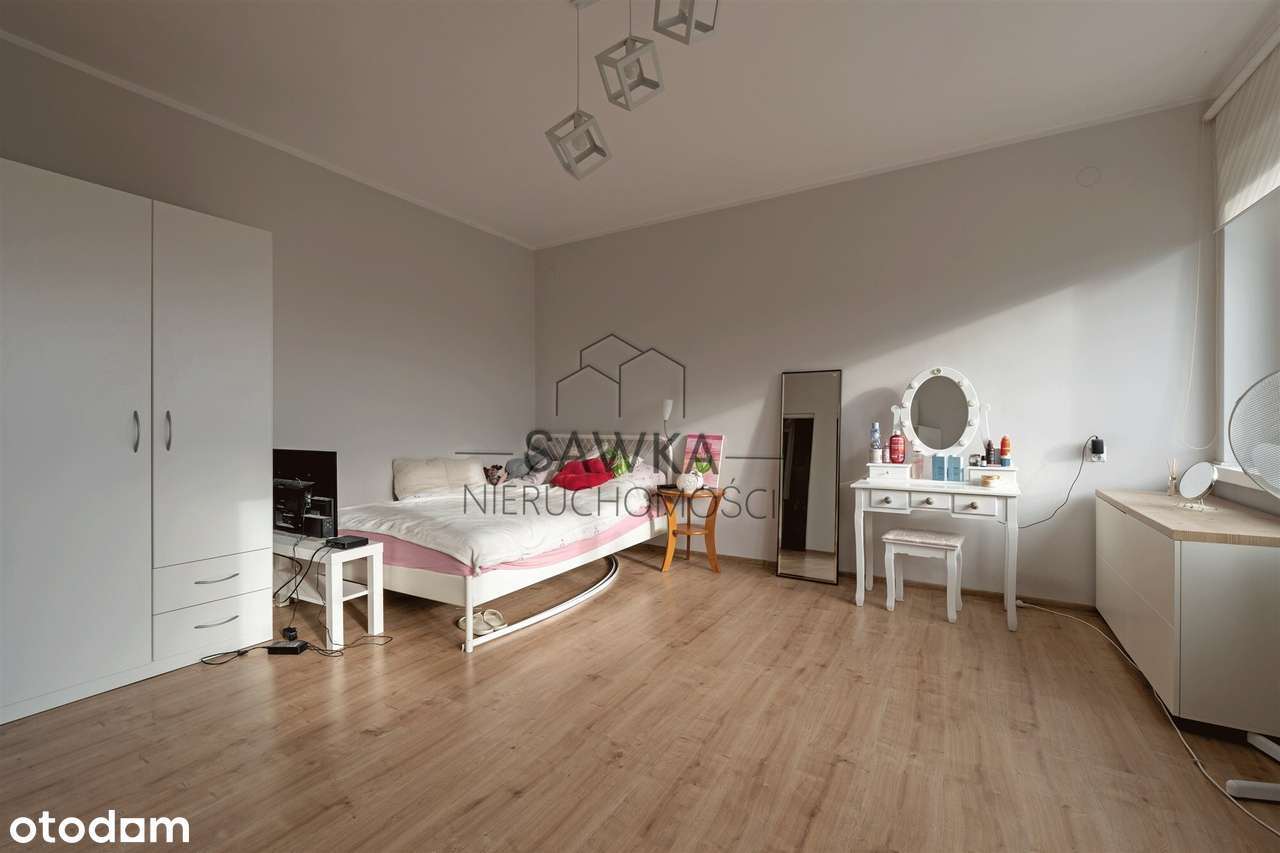 Dom z potencjałem w doskonałej lokalizacji Zielonej Góry-9