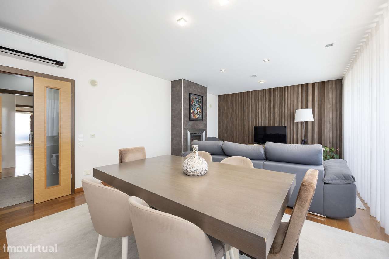 Apartamento T3 com 140m2 | Garagem 2 carros-4