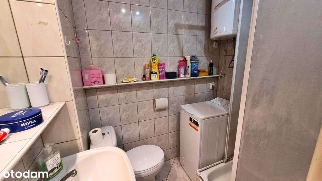 Kawalerka z balkonem w centrum miasta-6