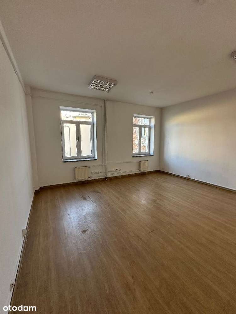 Lokal w atrakcyjnej kamienicy - centrum Chełma - Pełny obrazek: 2/7