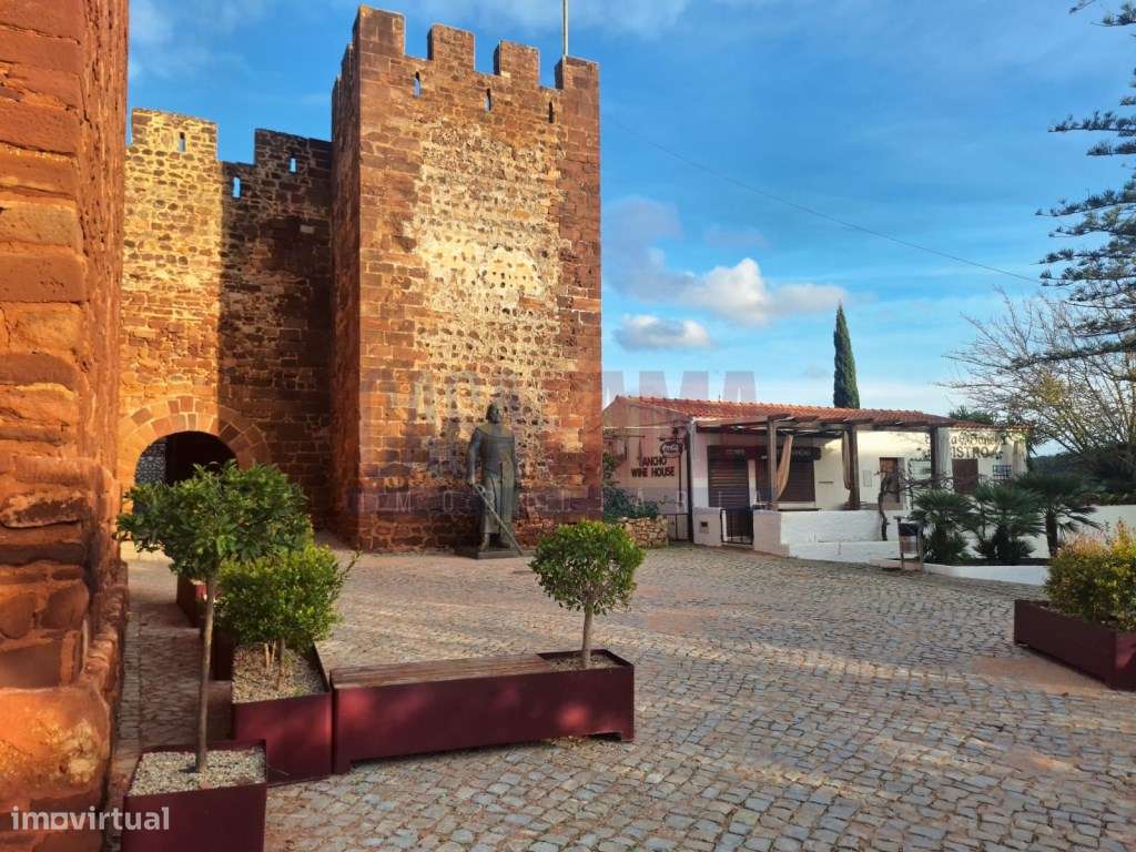 Moradia T5 histórica no coração de Silves, Faro-21
