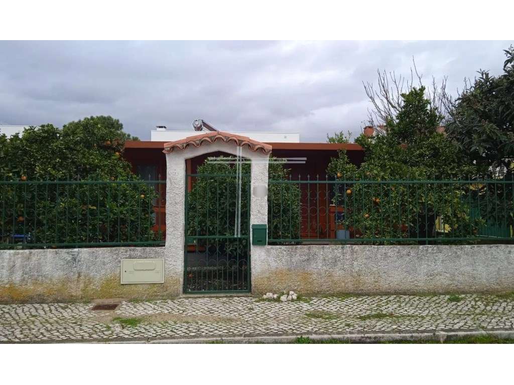 Casa de Madeira T2 - Aroeira - Grande imagem: 3/15