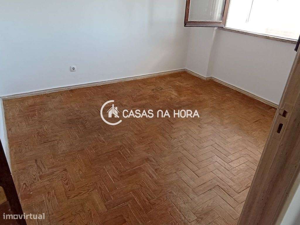 Apartamento T3 em Almada próximo da Base do Alfeite-7