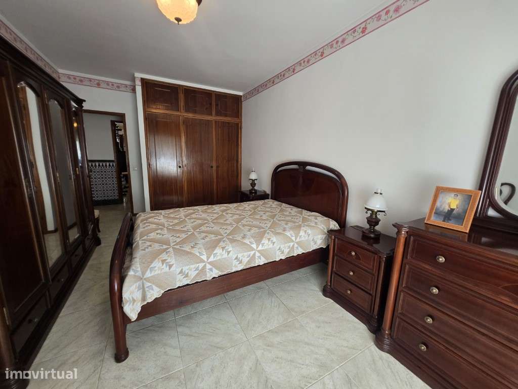 Simpático Apartamento T3, em prédio com elevador, no centro de Tavira-14