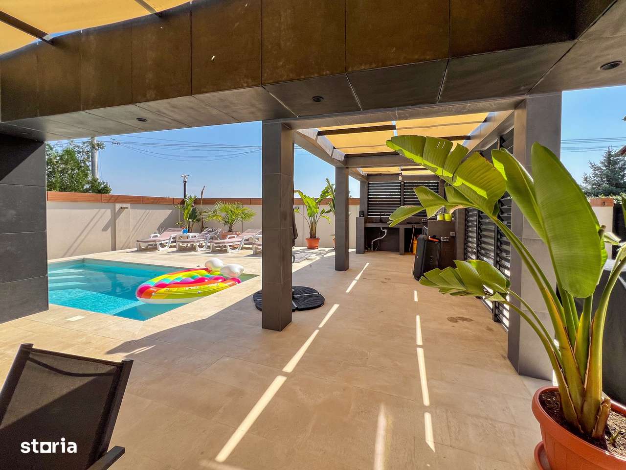 Ready to move  |  Vila premium cu piscina și jacuzzi încălzite - Imagine principală: 5/20