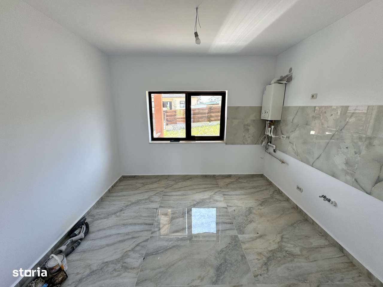 CANALIZARE! 2 BĂI! PLACA! Încălz în pard! Casa 4 camere Valea Lupului - Imagine principală: 4/9