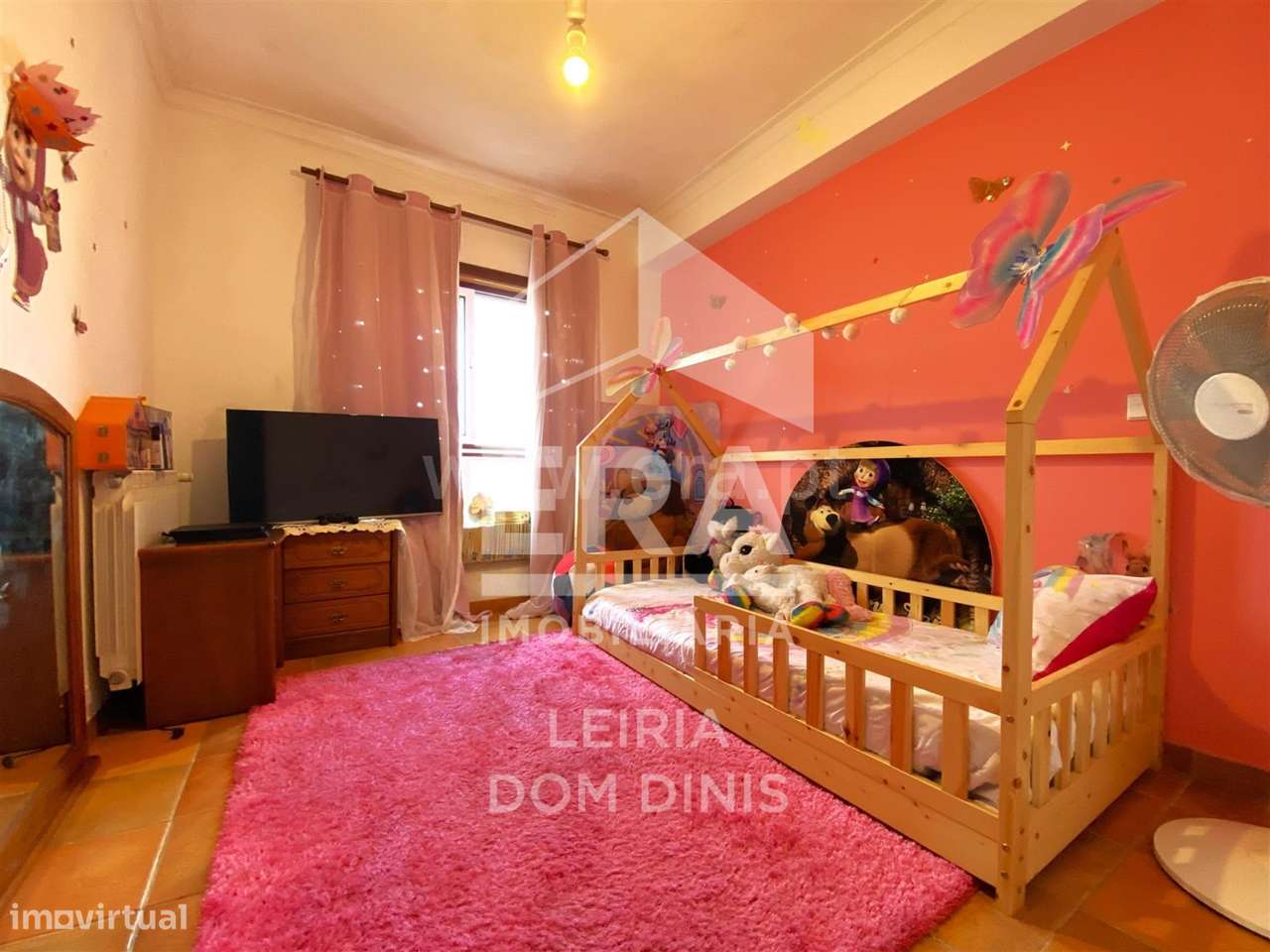 Apartamento T2 com varanda, terraço e garagem em Leiria-9