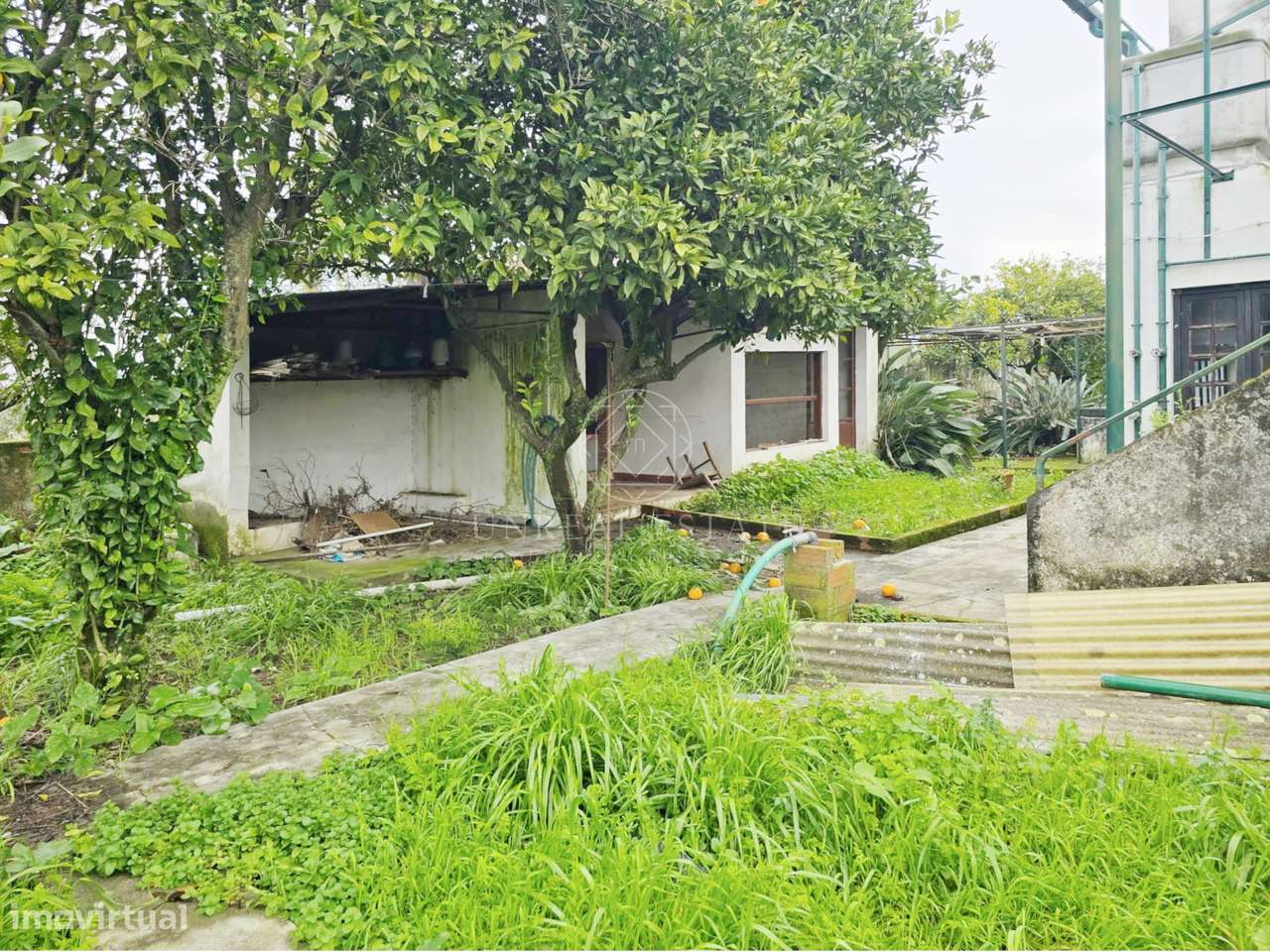 Moradia Isolada Unifamiliar T4 com Garagem e Anexo | Torres Novas-47