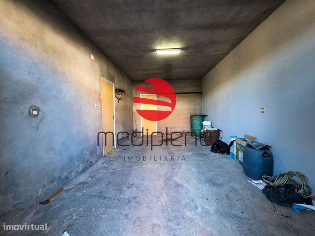 MORADIA T4 C/ GARAGEM-5