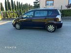 Toyota Corolla Verso 2.2 D-4D Gold + - 4