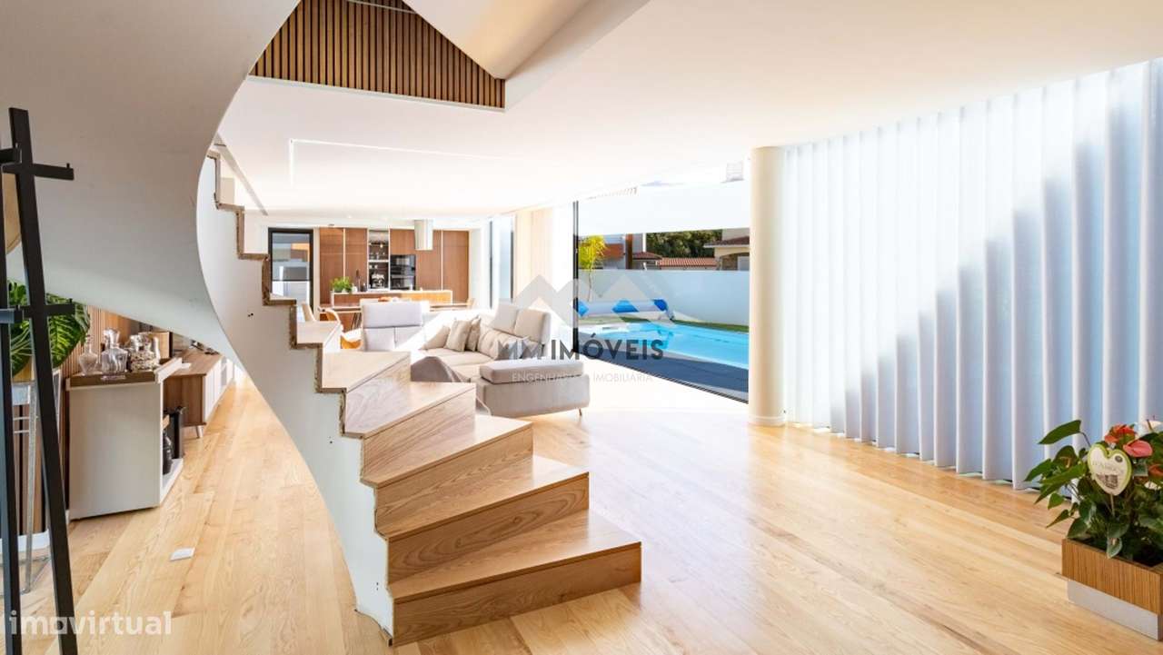 Moradia | T4 | Piscina | Maia-10