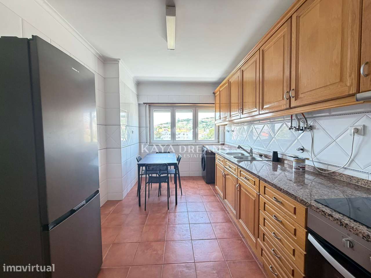 Apartamento T2 com Arrecadação e Box para uma Viatura  no Jardim da...-5