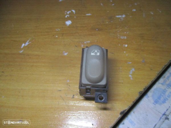 Interruptor 7700433115 RENAULT SCENIC 2001 VIDRO FRENTE DRT - 1