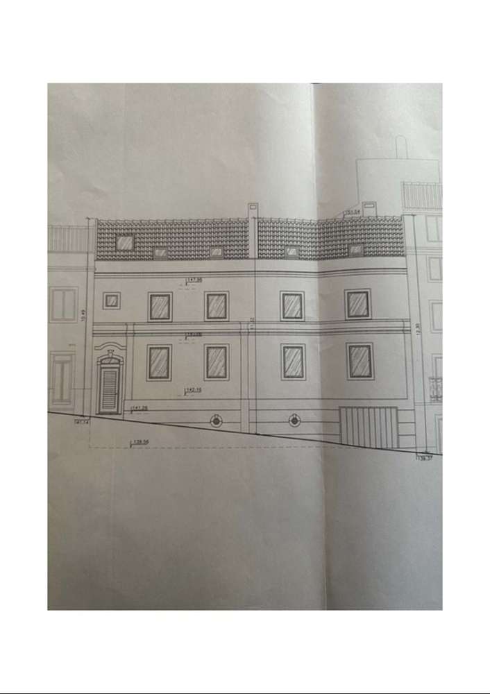 Moradia T6 com garagem, Madragoa, Estrela-33