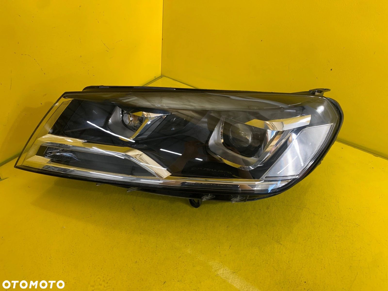 LAMPA LEWA VW TOUAREG LIFT BI-XENON 7P1941031 - 1