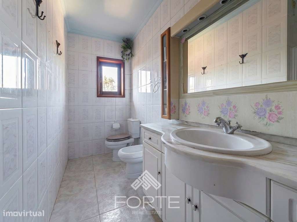 Moradia T3+1 em Travanca, Santa Maria da Feira-25