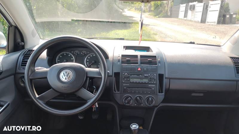 Volkswagen Polo 1.2 Attractive - 8