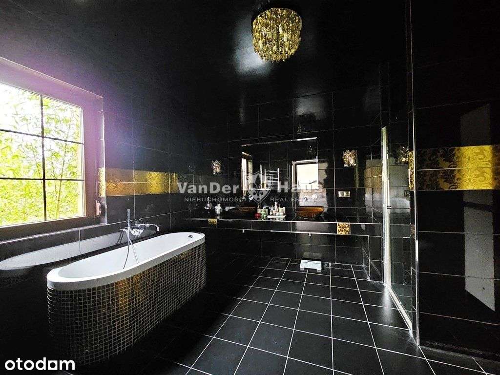 Dom w stylu hiszpańskim, duża działka, sauna-8