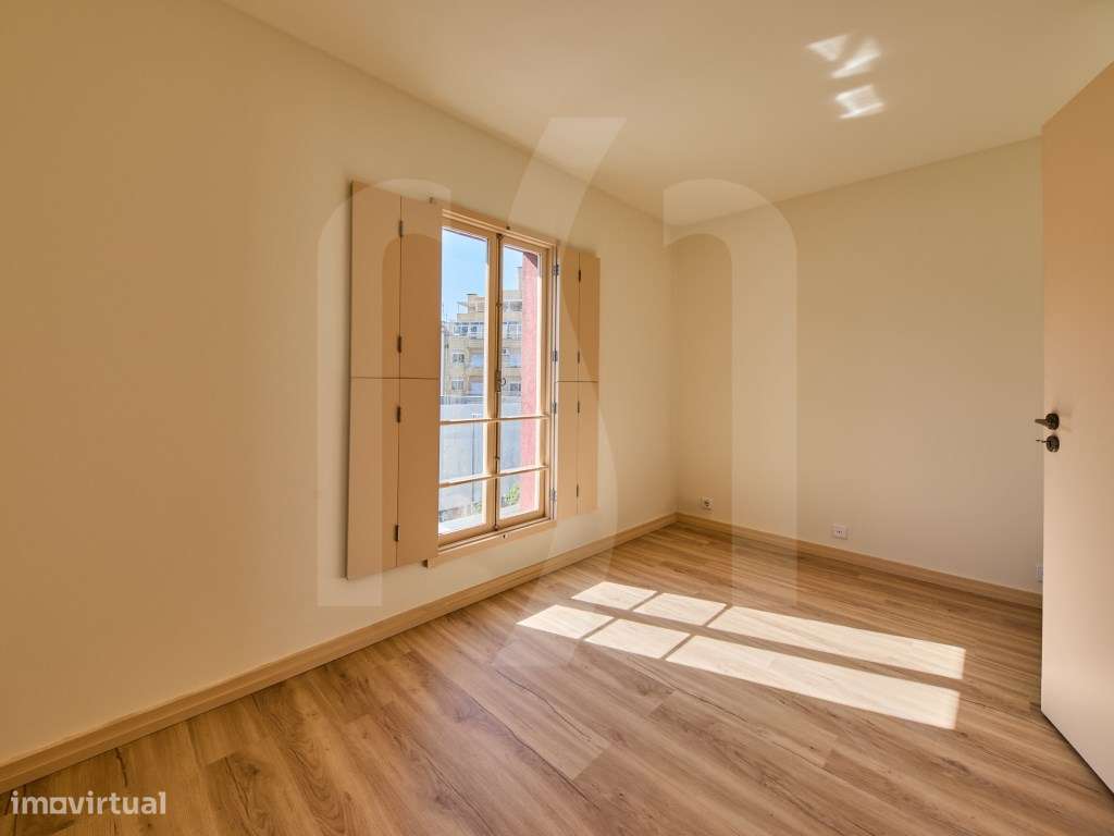 Arrendamento apartamento T5 Duplex | Porto-13