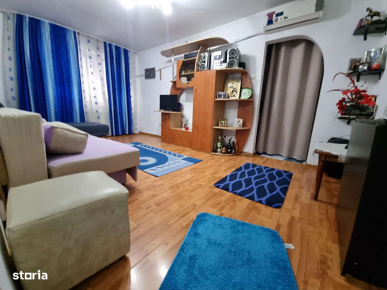 Apartament 4 camere mobilat si utilat, balcon inchis 11 mp, zona Barca-5