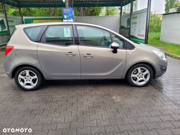 Opel Meriva 1.7 CDTI Active - 12