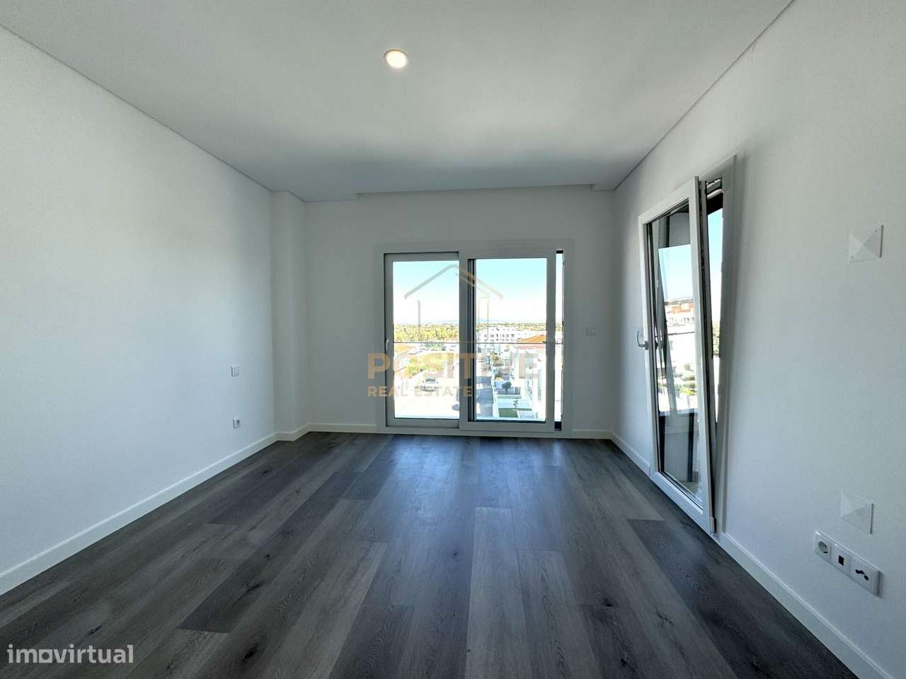 Moradia T4 em Vale de Milhaços | Espaço, luz natural |  A33 e A2 | A 2-47