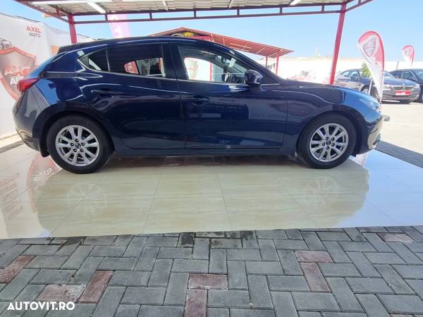 Mazda 3 - 30