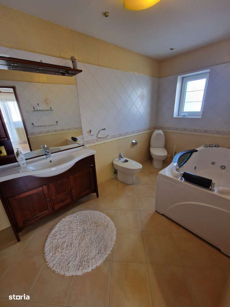 Casa zona  Calea Moldovei-7