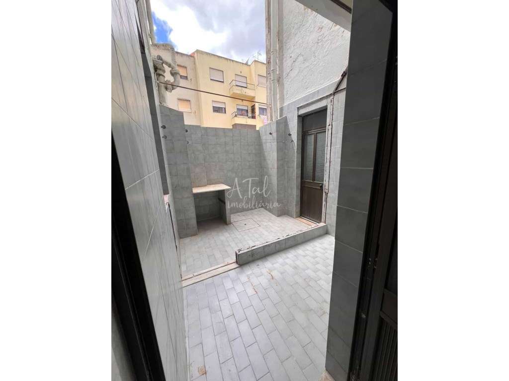 Apartamento T2 usado-15