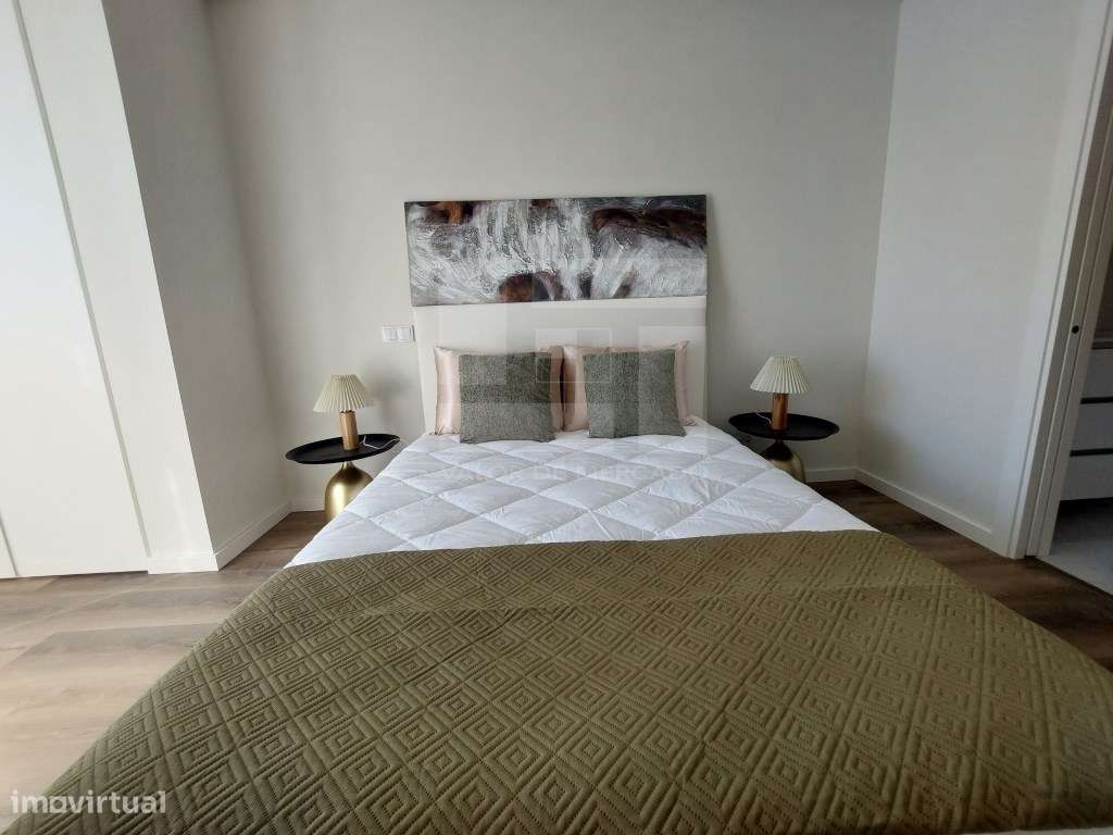 Apartamento T3 EM REMODELAÇÃO, 3º andar, Rua Engenheiro Nobre Guedes-21