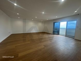 T3 de Sonho junto ao Palácio do Gelo | Viseu para vender - Um Novo Ho - Grande imagem: 3/15