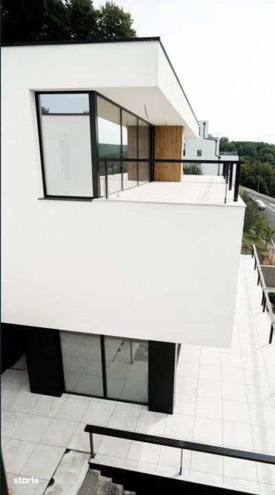 Duplex 180 MP, semifinisat, zona Europa cu terasa si parcare - Imagine principală: 4/5