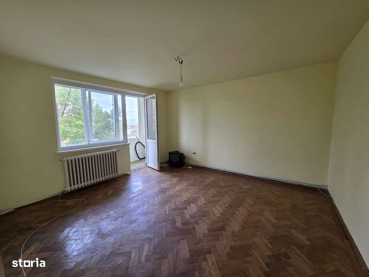 Apartament 3 camere decomandat suprafata 73mp–Deva, str. Progresului-12