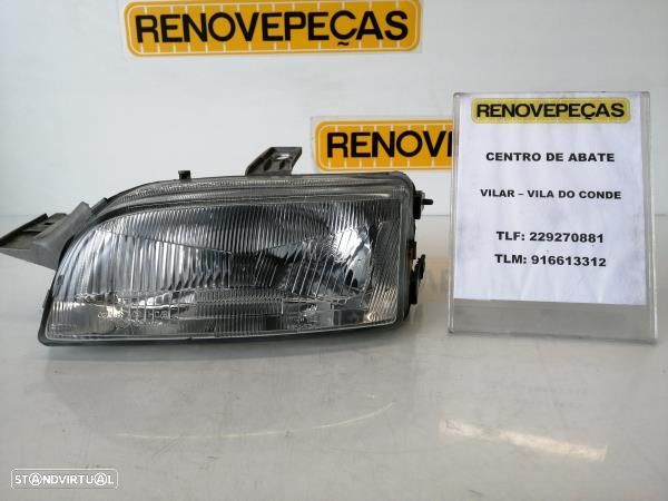 Otica / Farol Esq Fiat Punto (176_) - 1