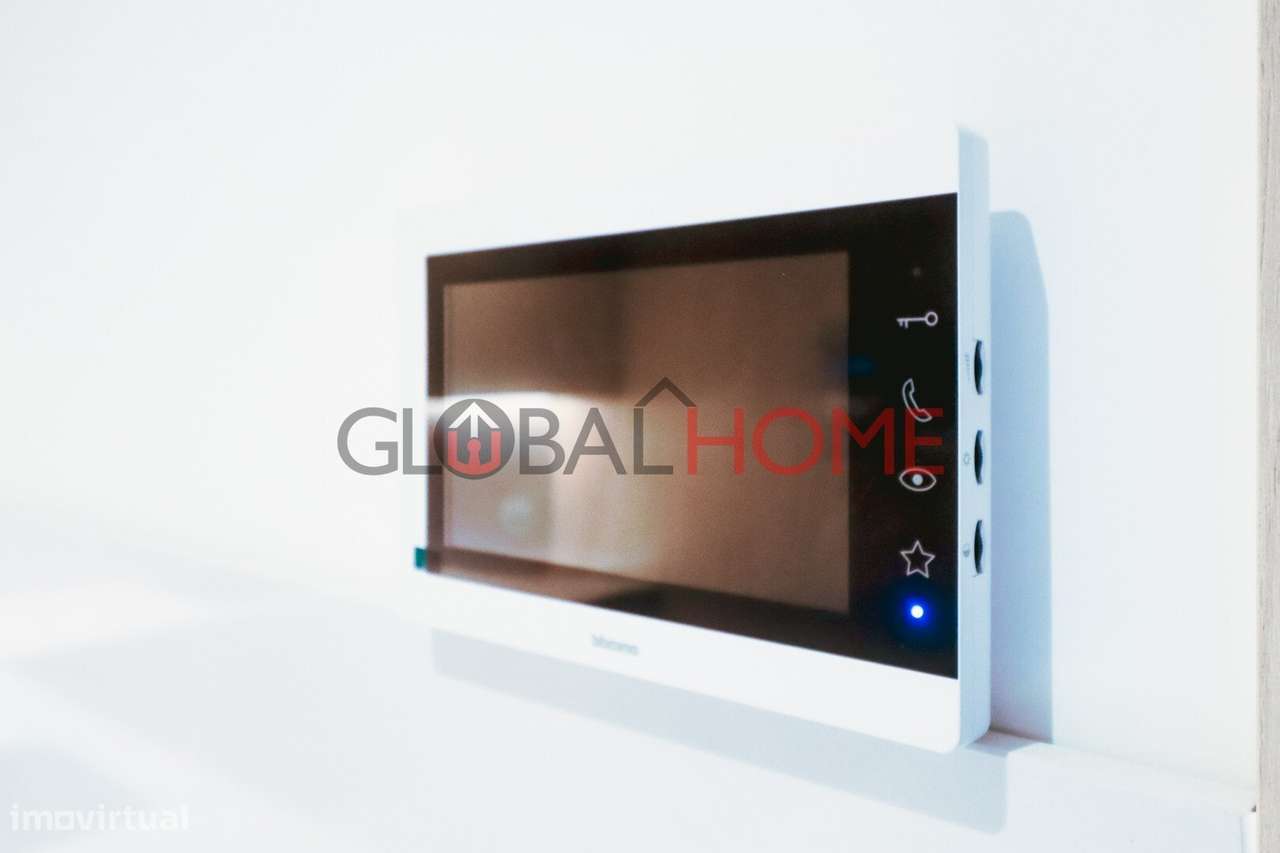 Apartamento T2 Renovado com Terraço em Fânzeres-56