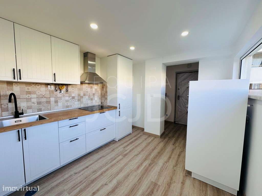 Apartamento T3 Totalmente Remodelado a Estrear - Costa da Caparica-8
