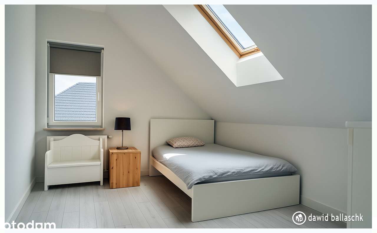 Wyjątkowy dom dwurodzinny na skraju lasu-16