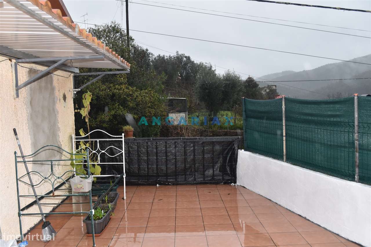 ANG1535 - Moradia T2 para Venda em Figueiró dos Vinhos-9