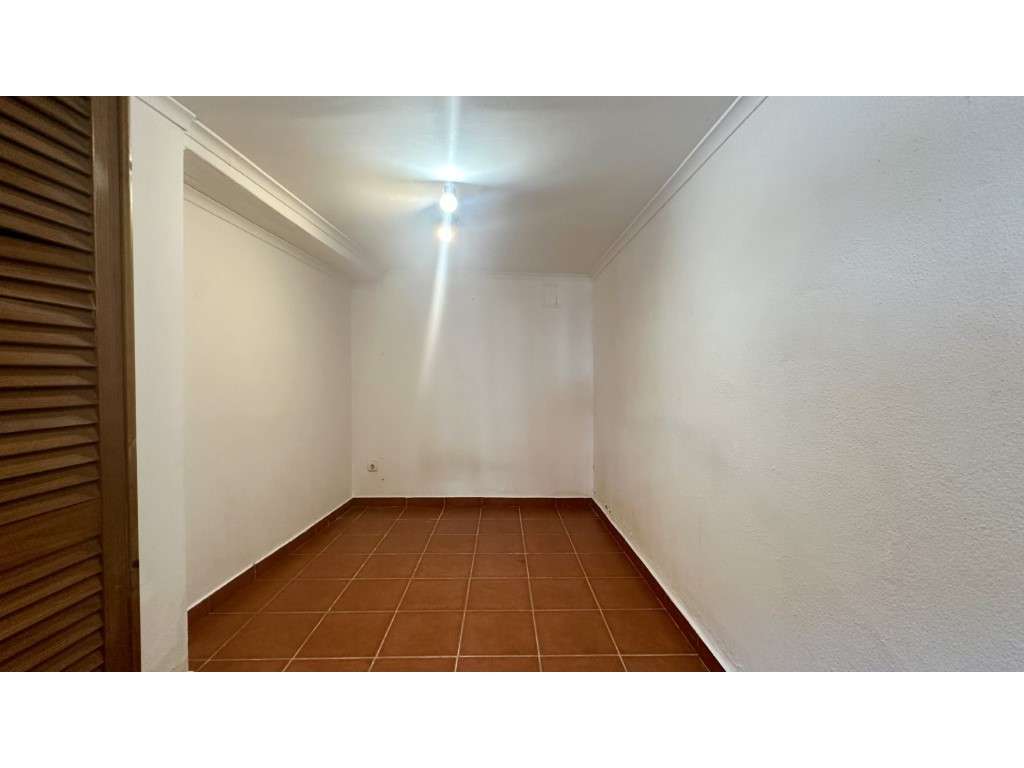 Apartamento T2 para venda na Estrela-11