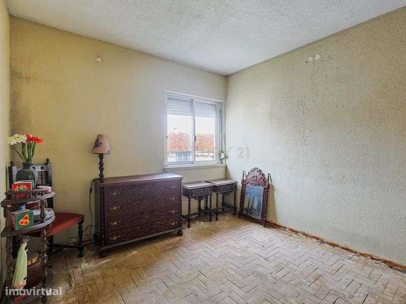 Apartamento T2 c/ aproveitamento de sótão, Seixal - Grande imagem: 5/12