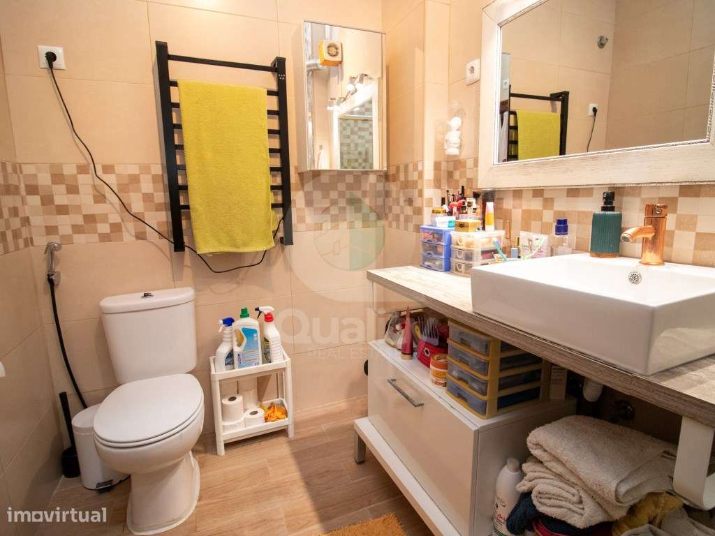 Apartamento T3 com Vista Rio em Excelente Localização-10