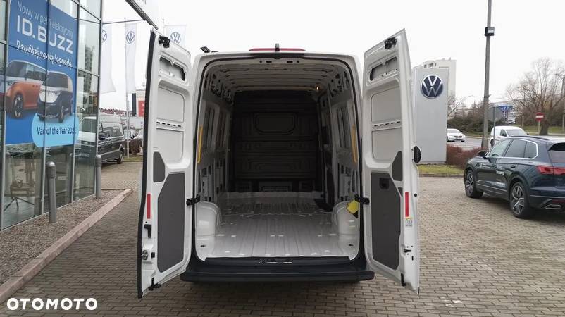 Volkswagen Crafter Furgon L4H3 - 11