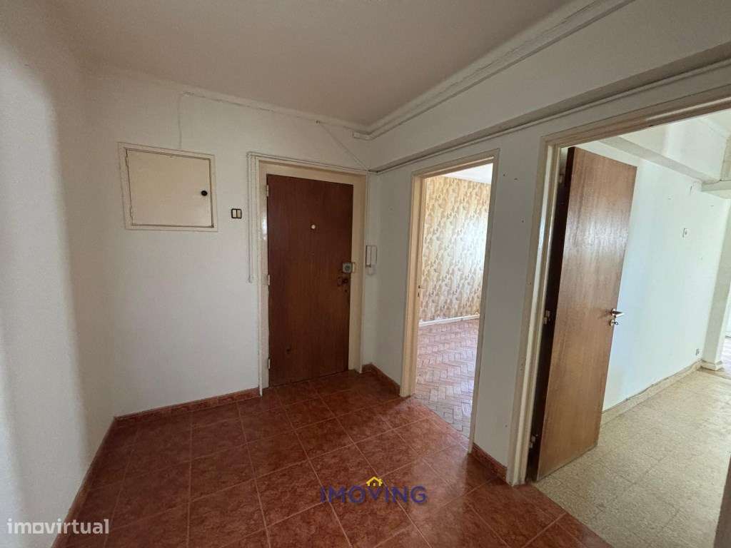 Apartamento T2 totalmente remodelado no Alto de Seixalinho, Barreiro-14