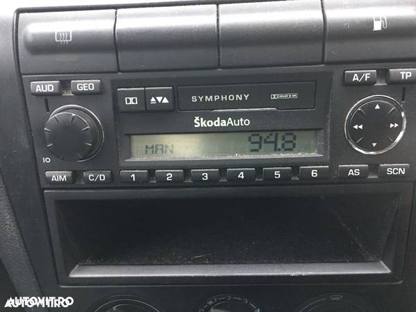 Radio CD Player Casetofon cu Magazie CD Symphony Skoda Octavia 1 Tour 1996 - 2007 - 1