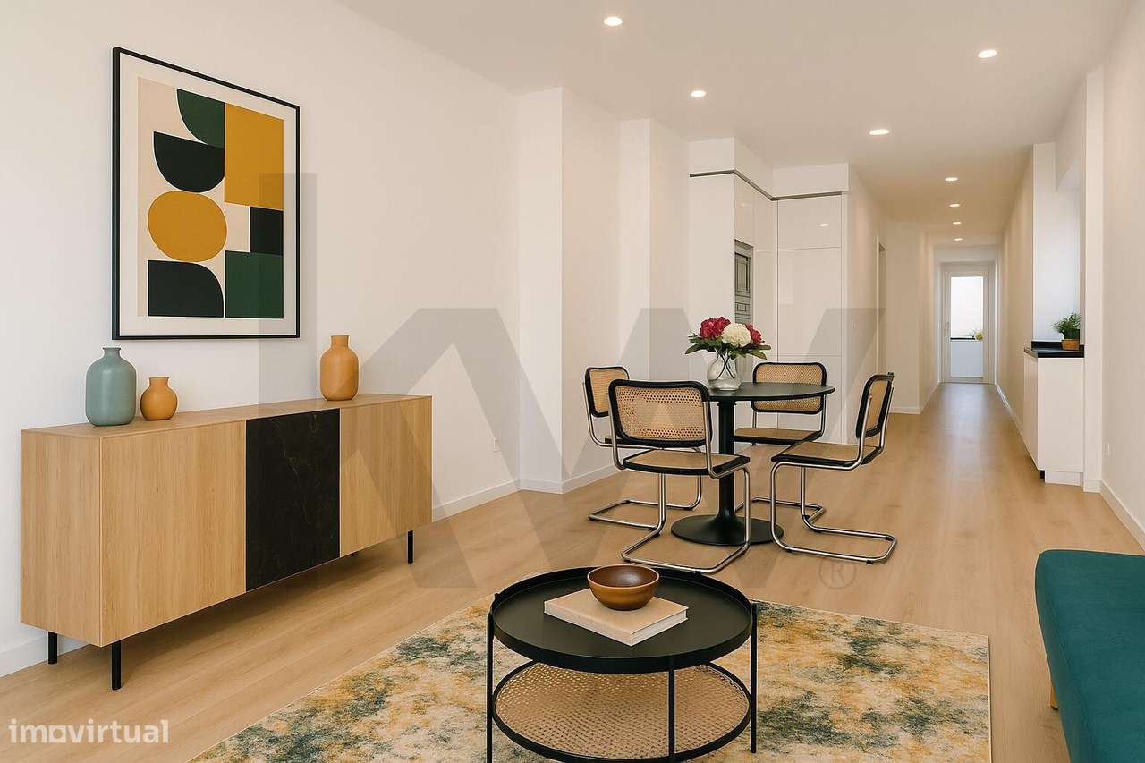 Apartamento T3 Totalmente Remodelado com Varandas em Benfica - Grande imagem: 4/19